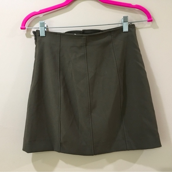 New ZARA Lace Up MINI SKIRT High Rise SIZE M Womens Olive Green Blogger Fav 8261 - Picture 3 of 7